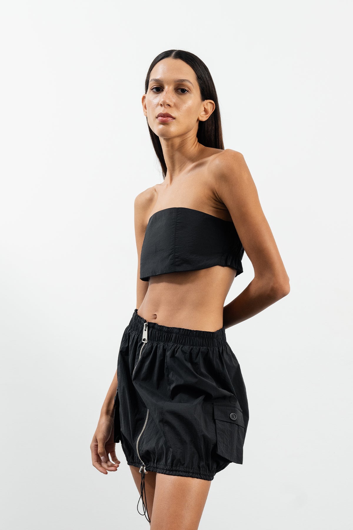 DEVA BLACK TOP - BLACK