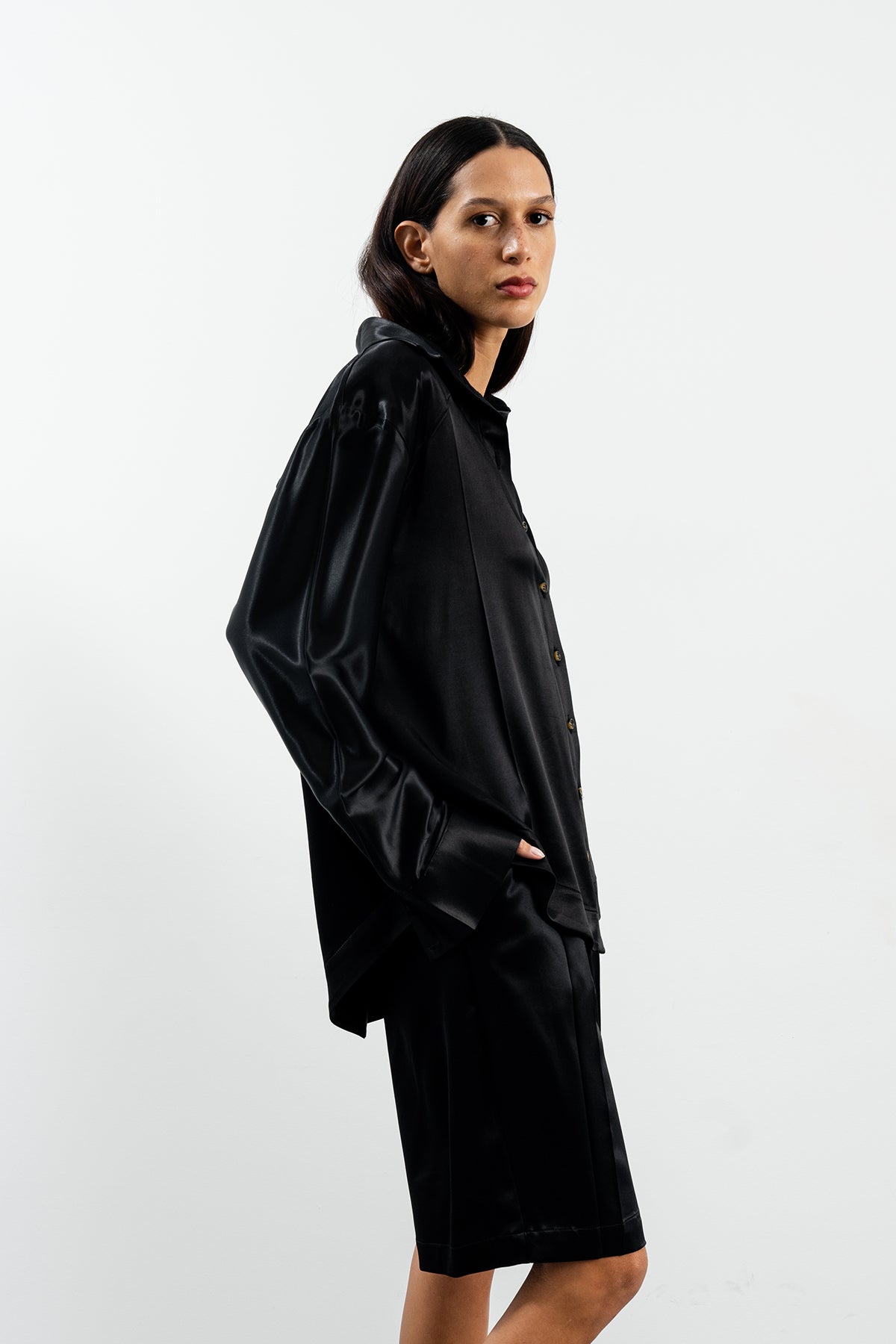 PUDRE BLACK SHIRT - BLACK
