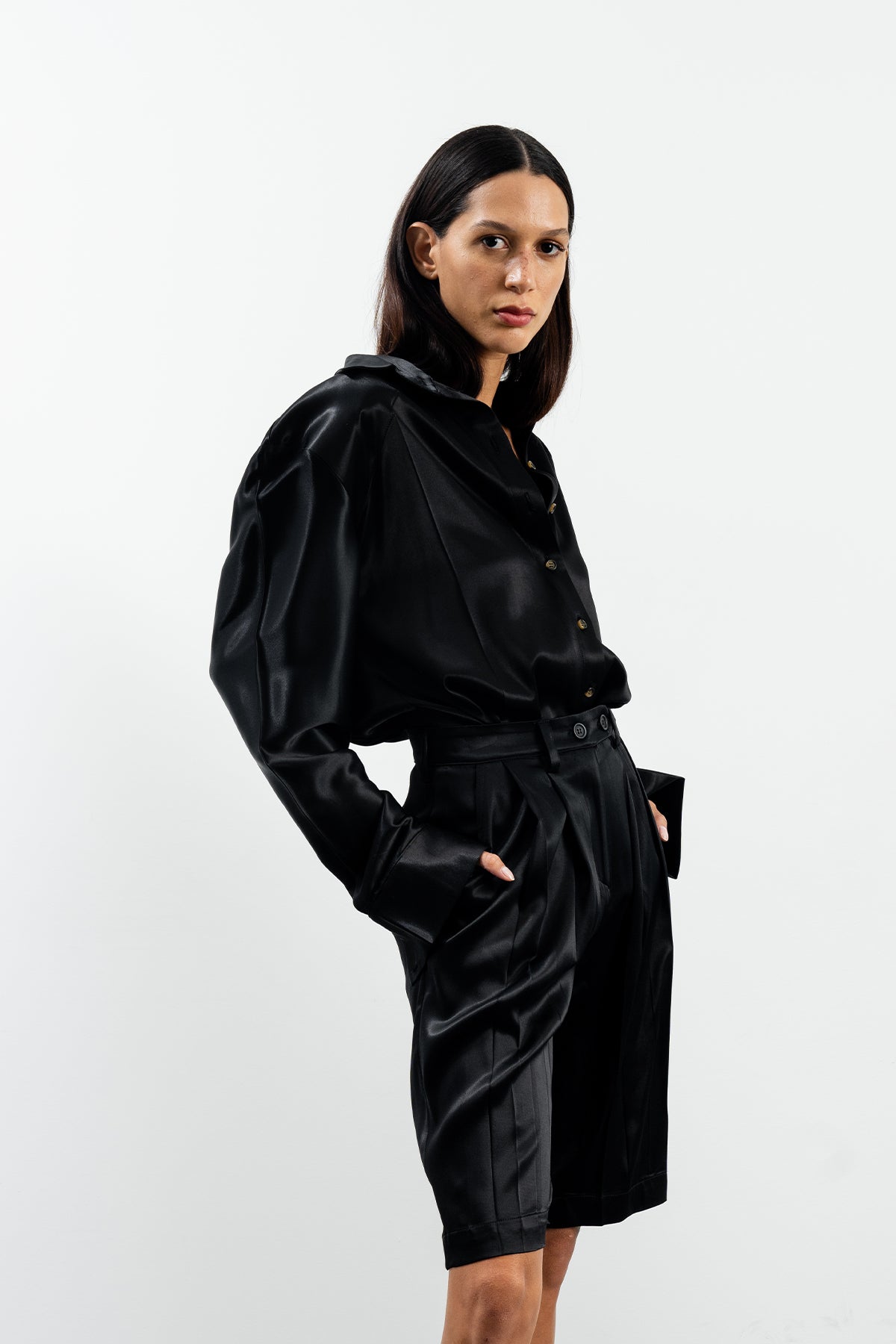 PUDRE BLACK SHIRT - BLACK