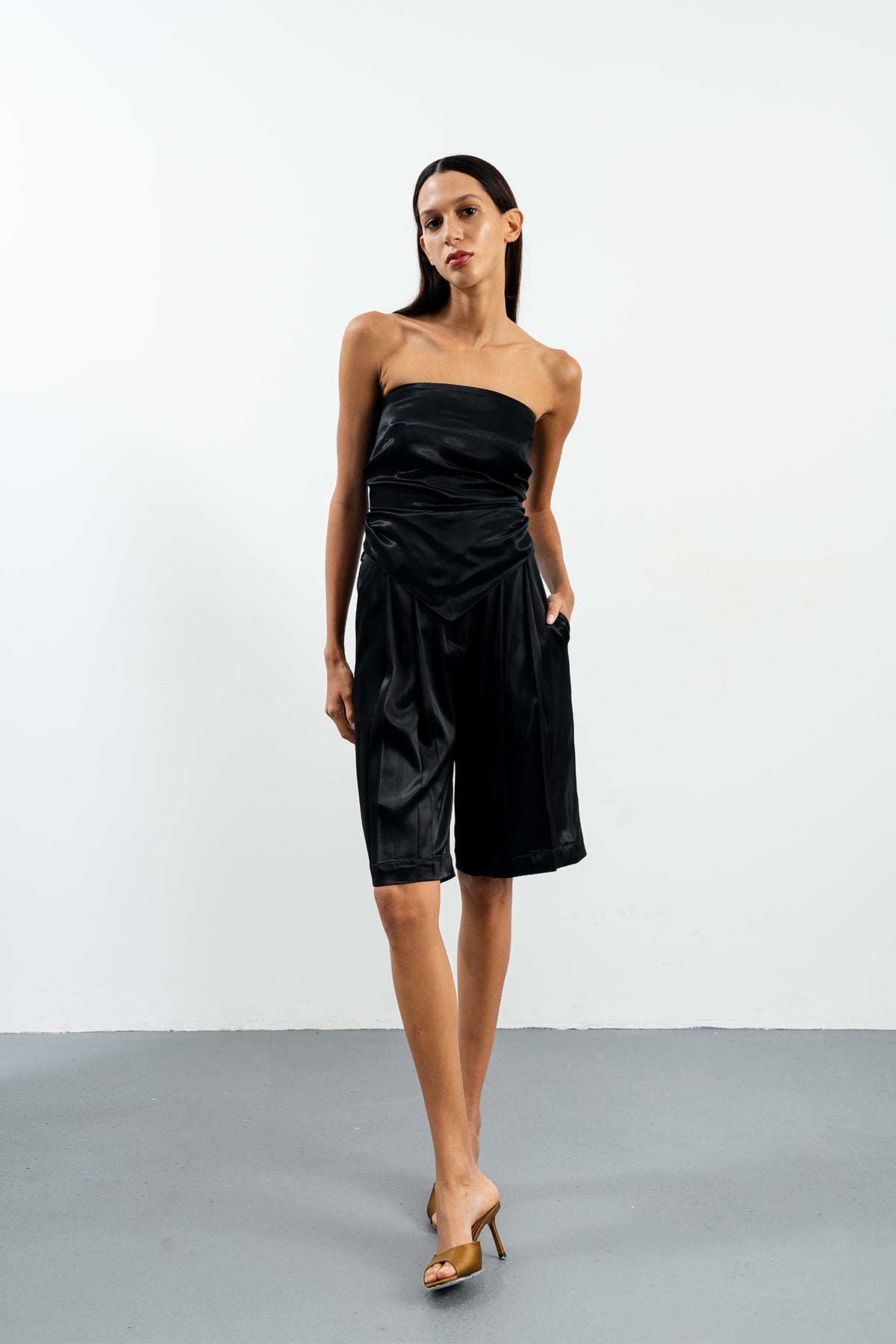 VARRY BLACK TOP - BLACK