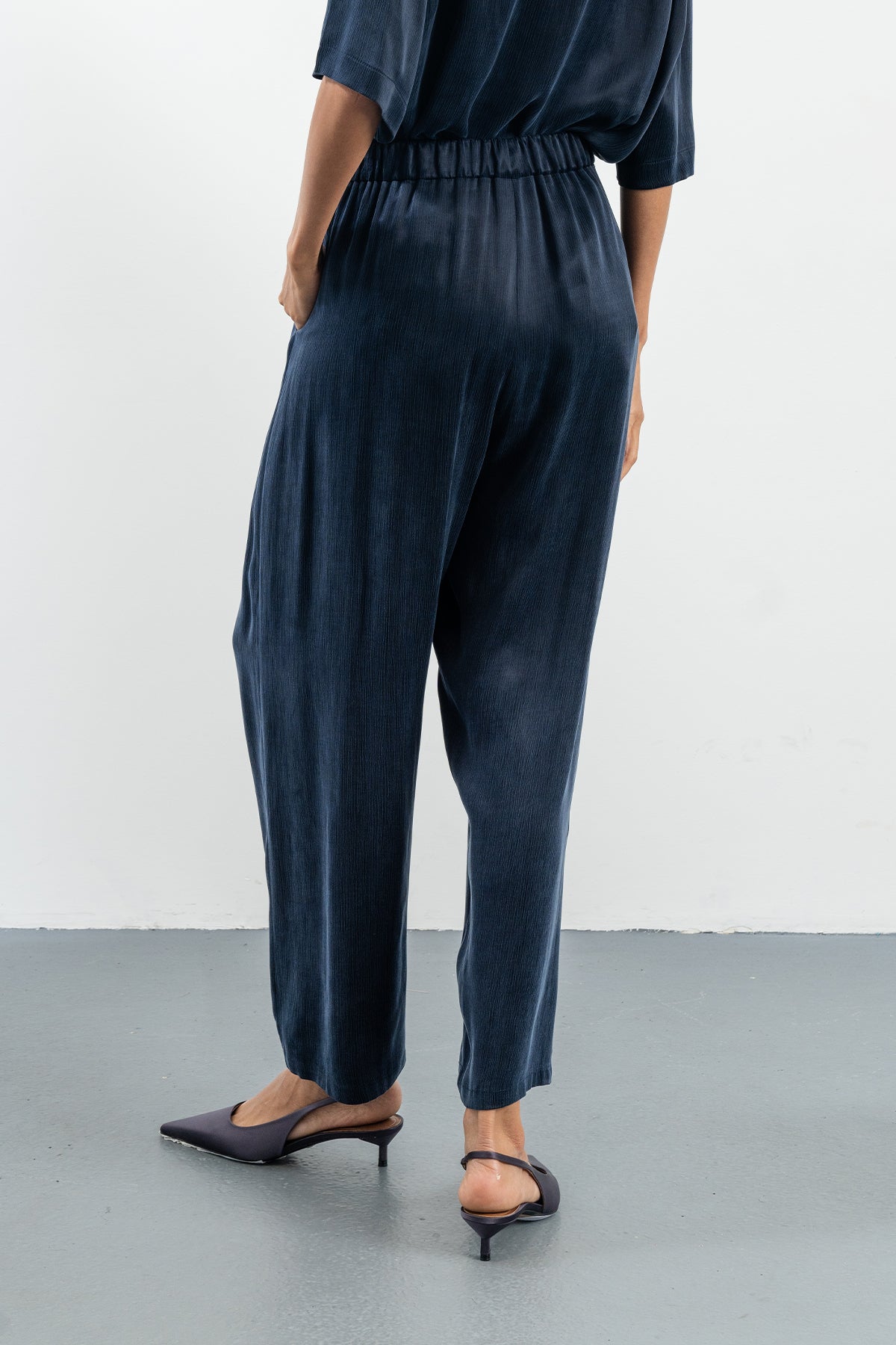 JOHANNA NAVY PANTS - NAVY BLUE