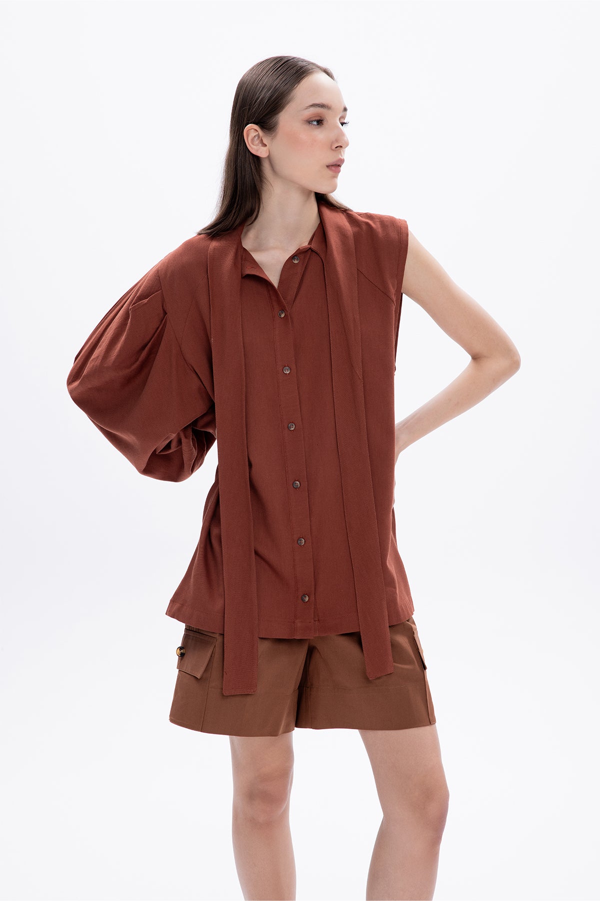 NOTE BROWN SHIRT