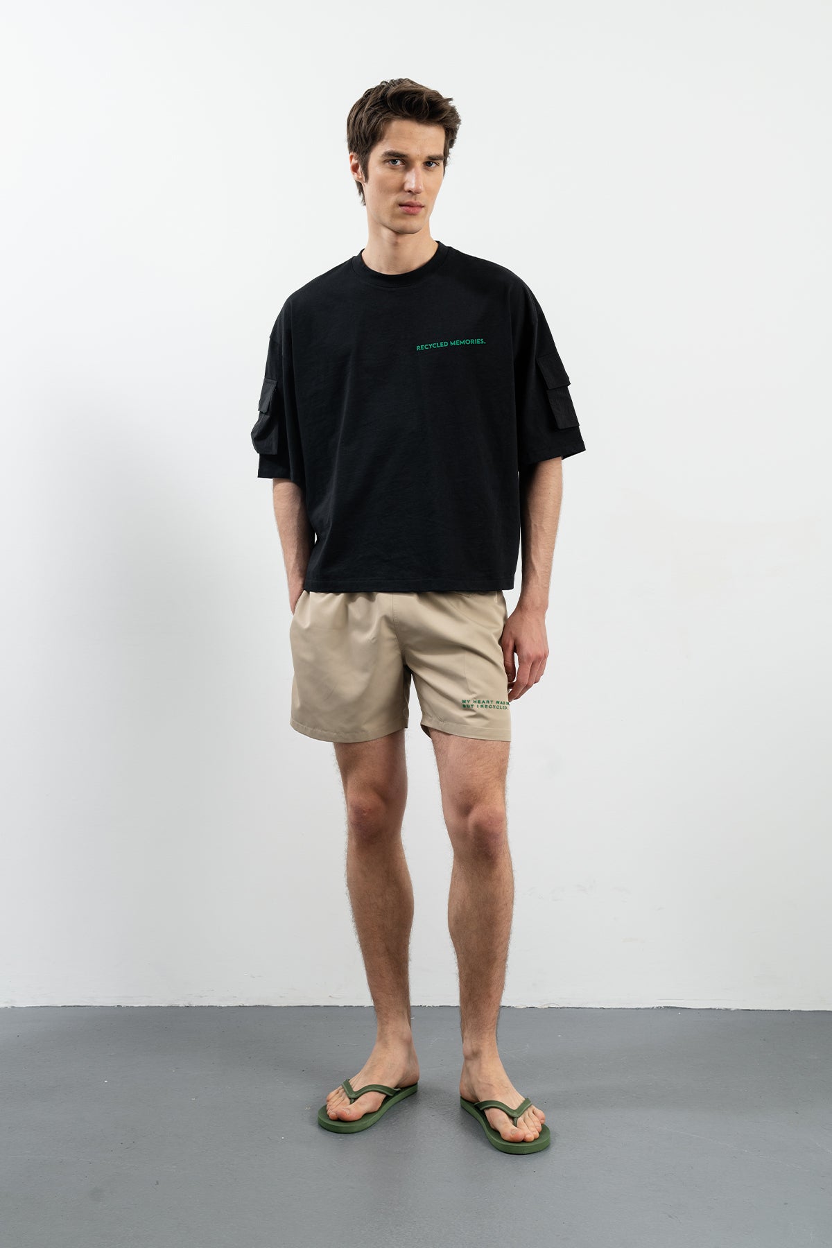 CHRIS T-SHIRT - BLACK