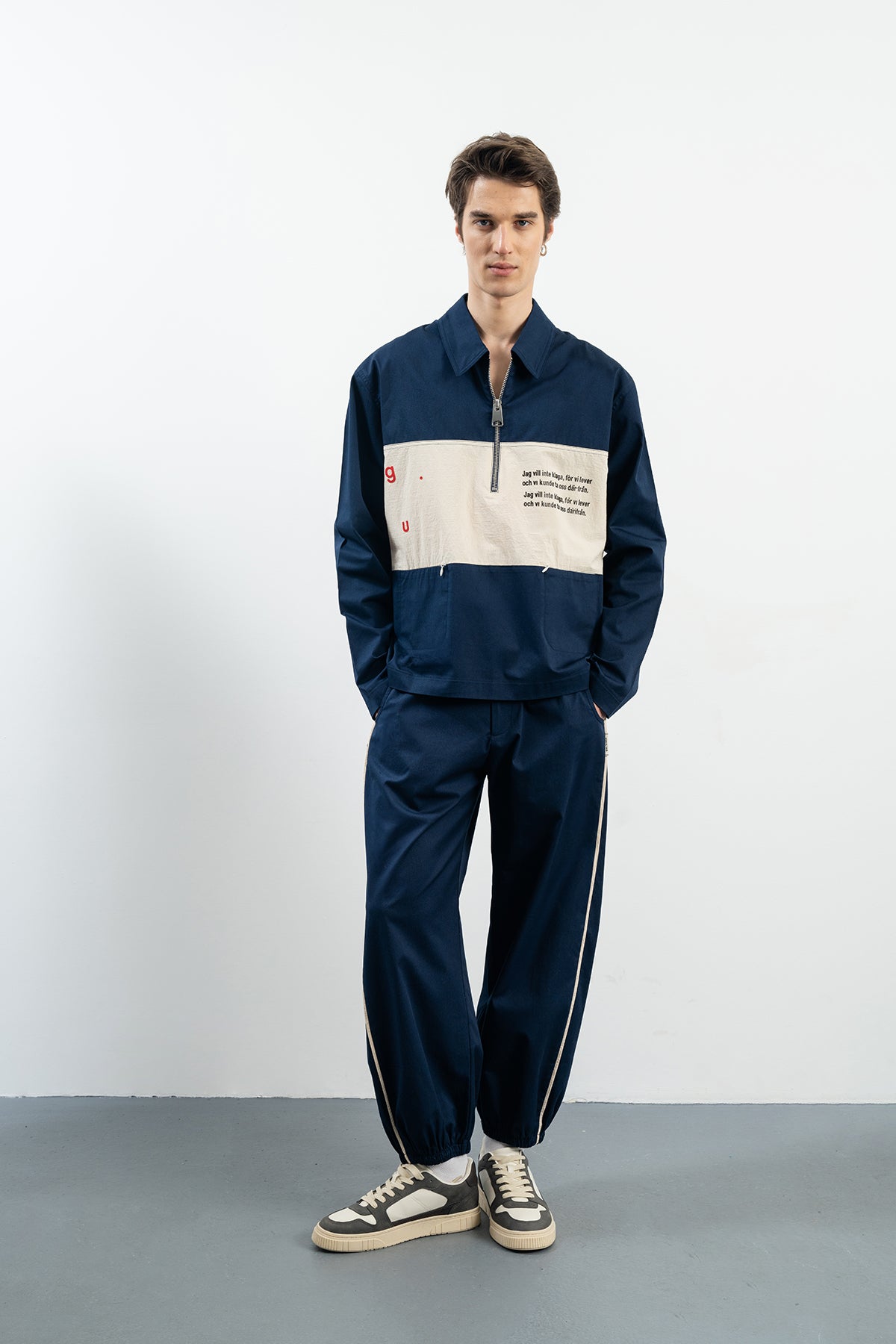 TAME SWEATSHIRT - NAVY