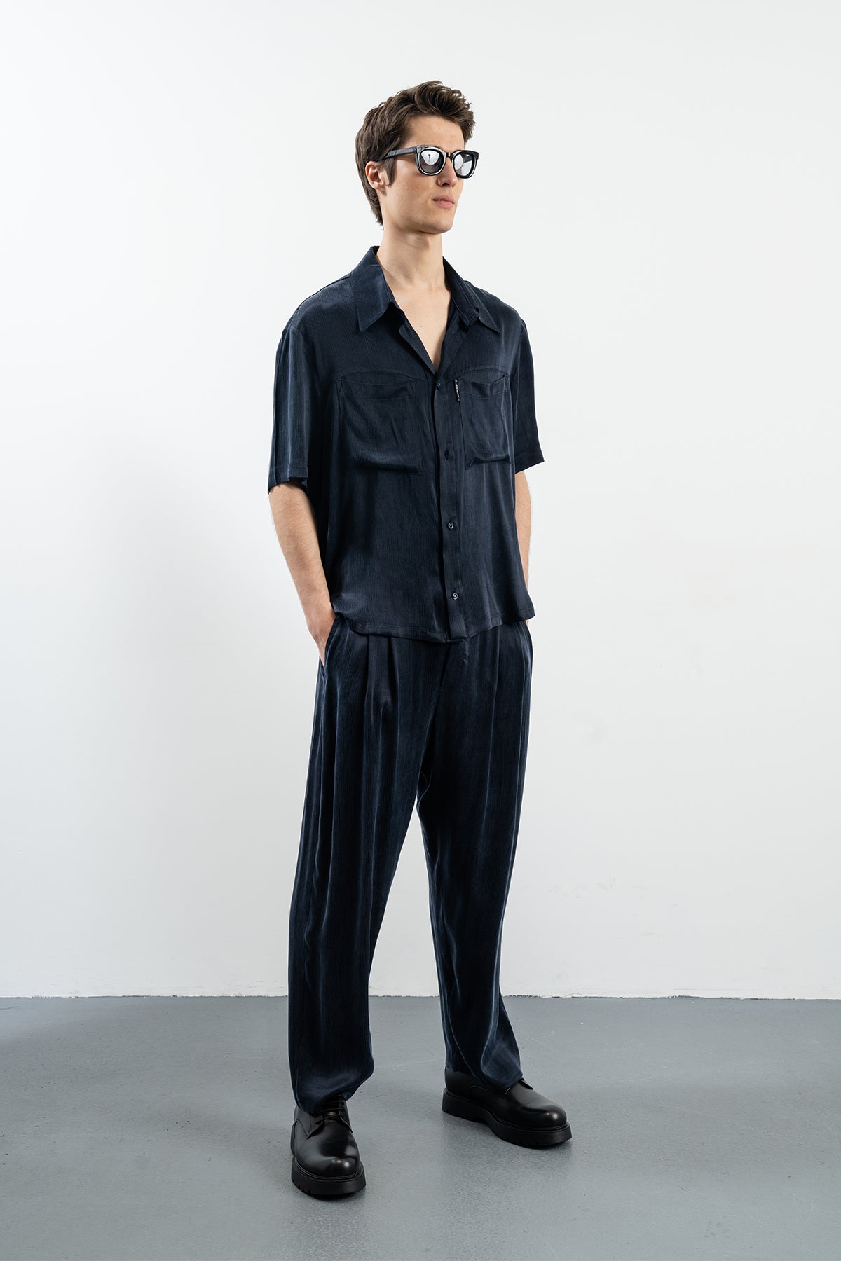 JOHAN NAVY SHIRT - NAVY