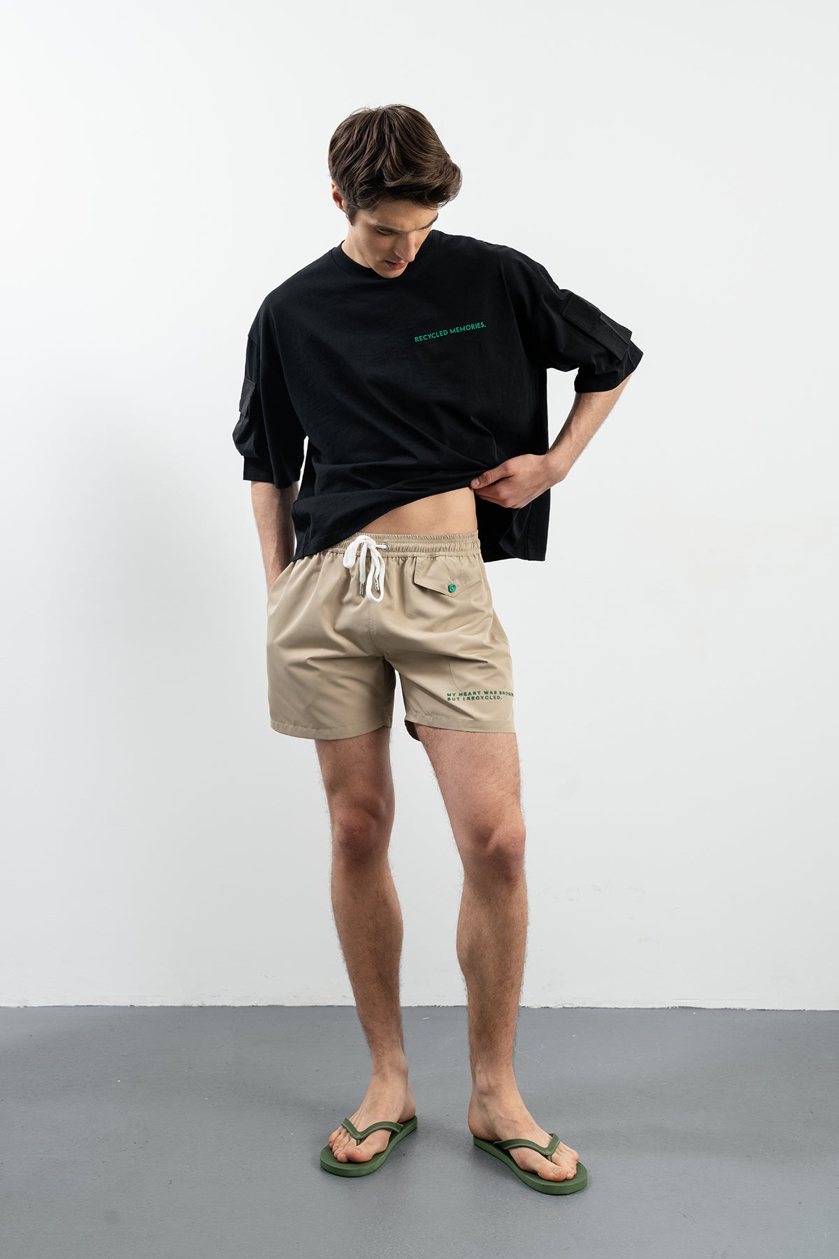 CHRIS T-SHIRT - BLACK