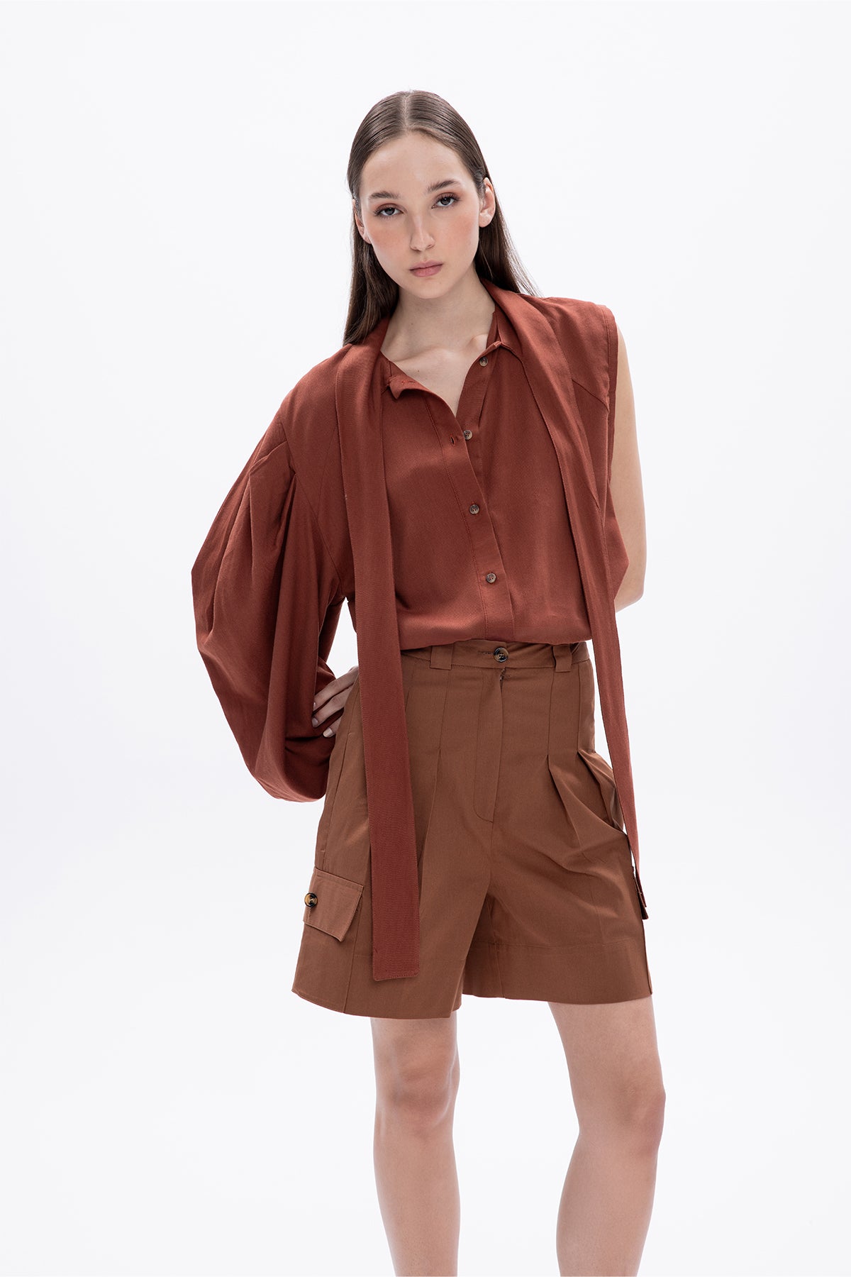 NOTE BROWN SHIRT
